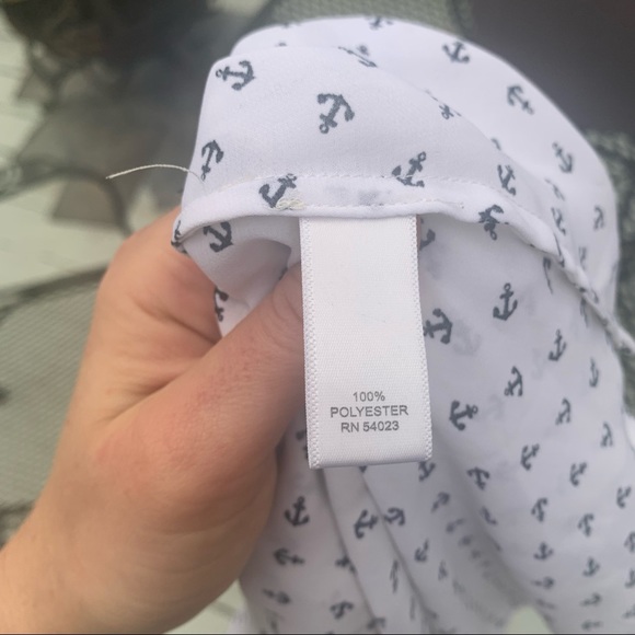 Banana Republic women’s anchor blouse 10P - Picture 3 of 9